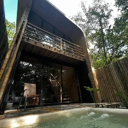 Cabana De Bambu En La Selva Palenque Exterior photo